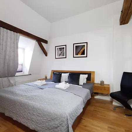 Bohnapartments Steigerwald - In Der Stadt - Vollausstattung - Wlan - Gratis Parkplaetze *