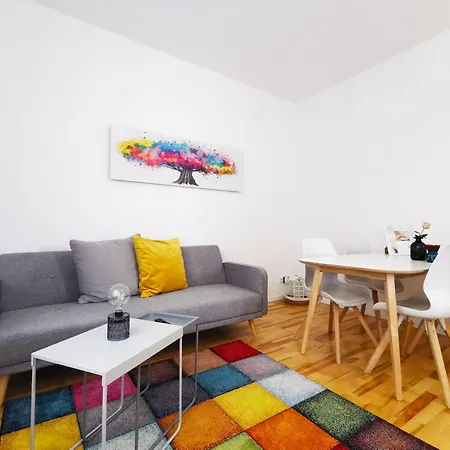 Appartement Bohnapartments Steigerwald - In Der Stadt - Vollausstattung - Wlan - Gratis Parkplaetze