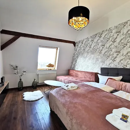 Bohnapartments Steigerwald - In Der Stadt - Vollausstattung - Wlan - Gratis Parkplaetze